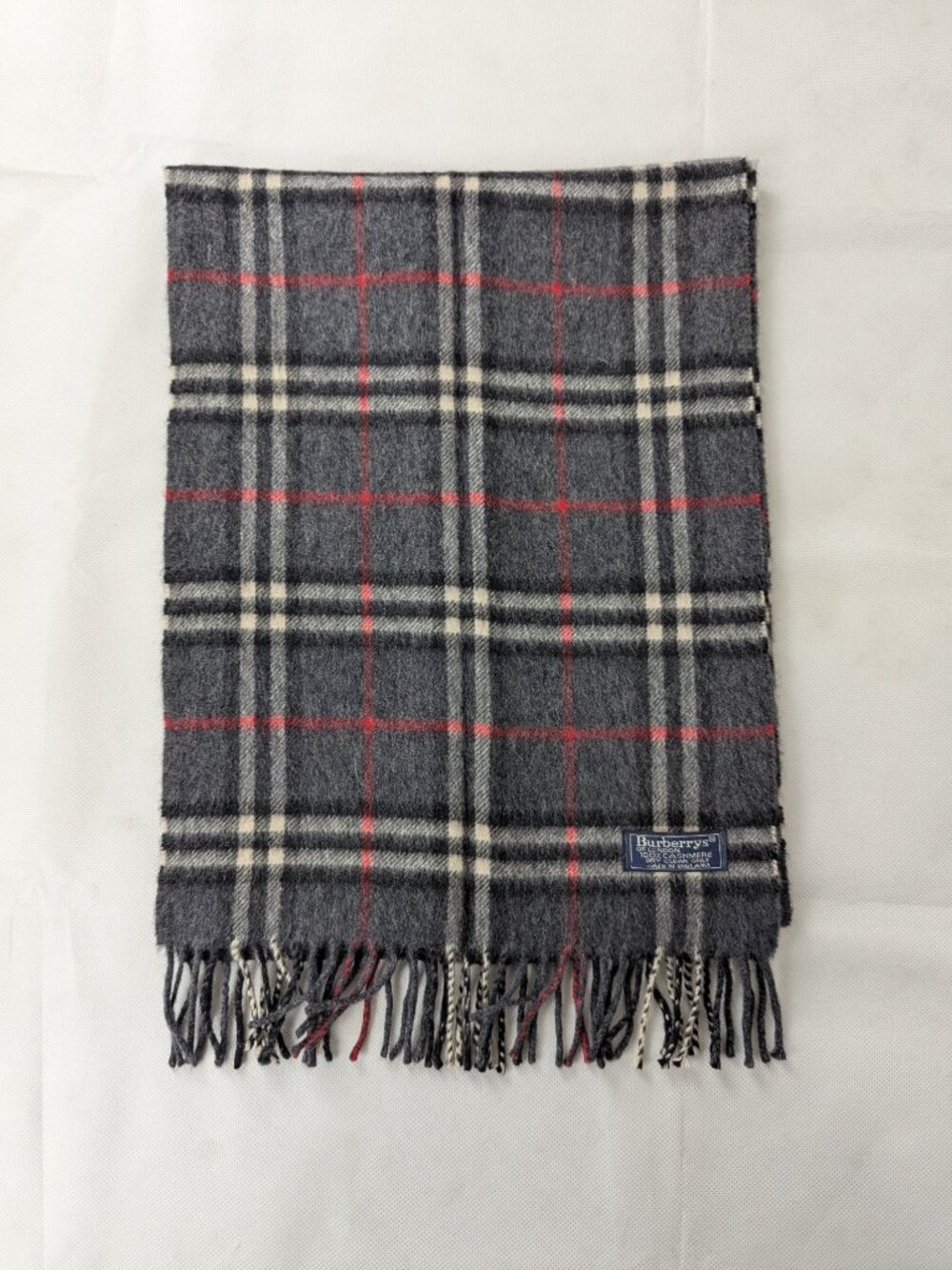Luxury Burberry 100% Cashmere Nova Check Gray Scarf Unisex - Picture 5 of 7